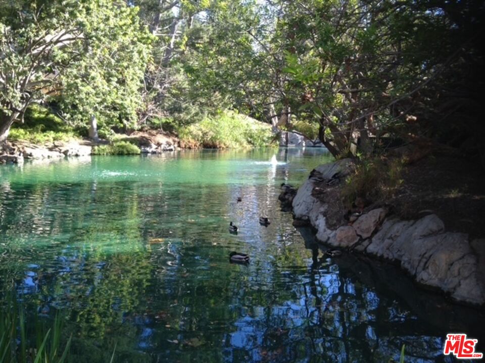 1115 Raintree Circle Culver City, CA 90230 - Photo 5 of 32