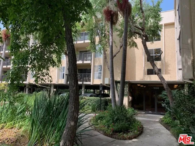 $2,500 | 1115 Raintree Circle, Culver City, CA 90230