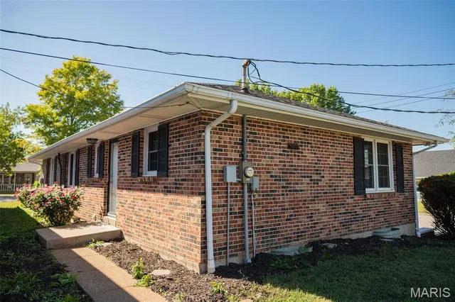 $184,900 | 210 Plum Street, St. Elizabeth, MO 65075