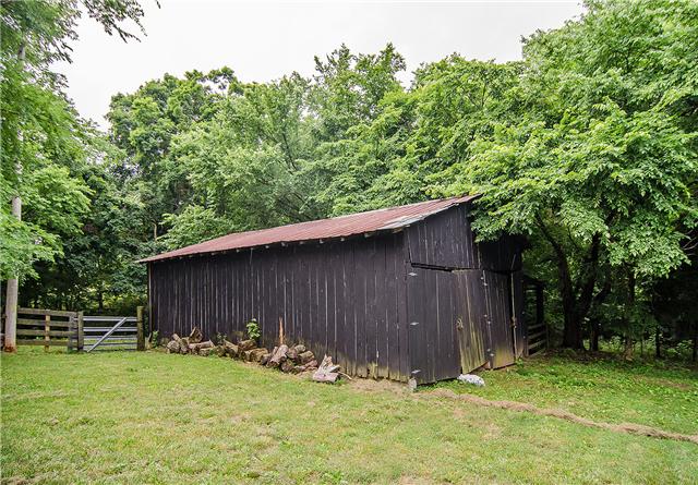 3463 Catholic Church Road Cedar Hill, TN 37032 - Photo 4 of 19 Black barn