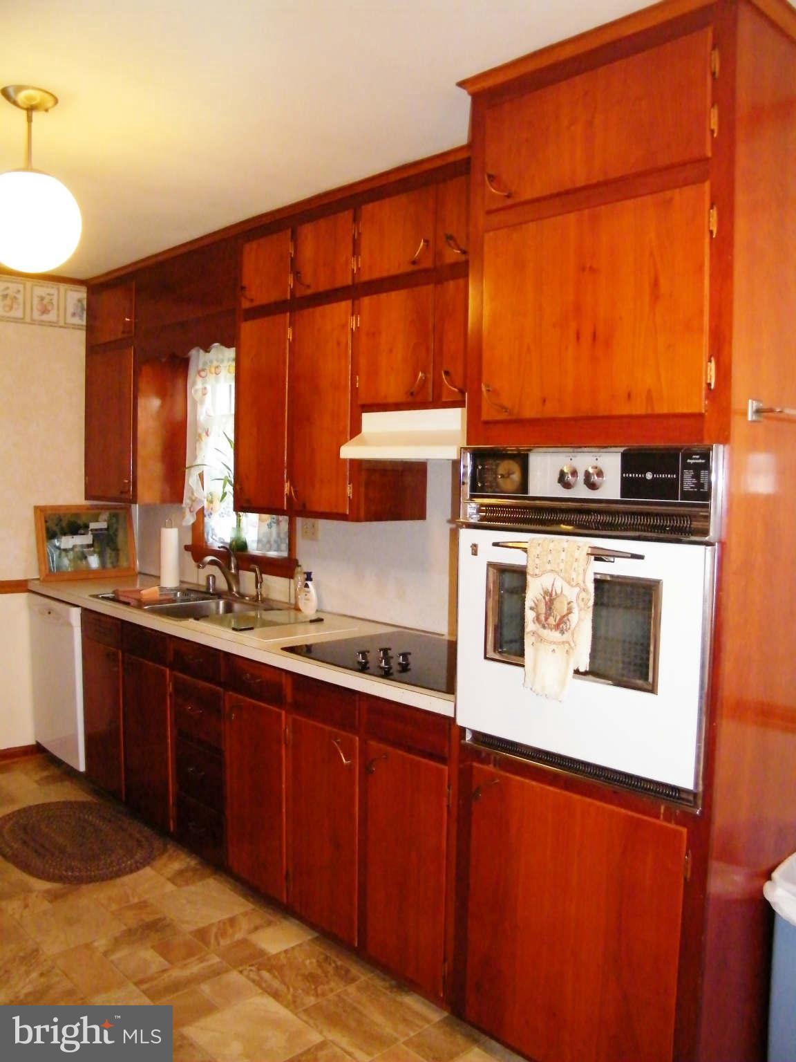 2302 Cape Horn Road Hampstead, MD 21074 - Photo 3 of 29 Kitchen