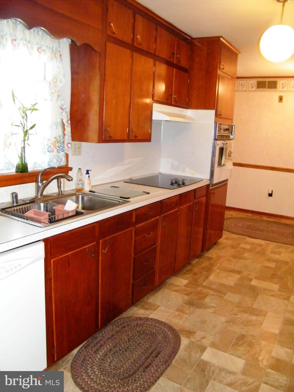 2302 Cape Horn Road Hampstead, MD 21074 - Photo 5 of 29 Kitchen