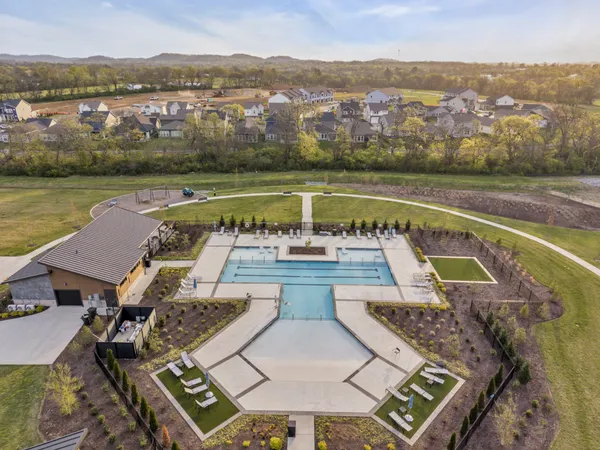 $296,500 | 1016 Riverbrook Drive, Gallatin, TN 37066