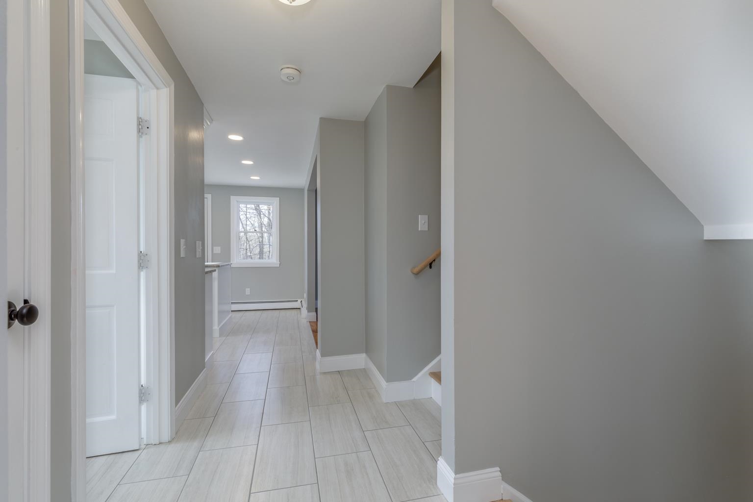 7 Stone Post Circle Raymond, NH 03077 - Photo 24 of 40