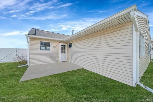$549,999 | 53 Spruce Street, Central Islip, NY 11722