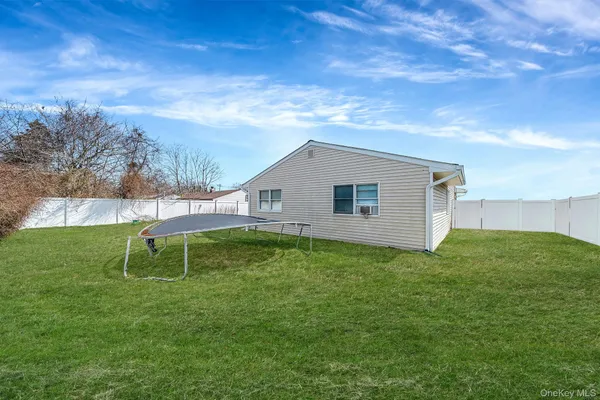 $549,999 | 53 Spruce Street, Central Islip, NY 11722