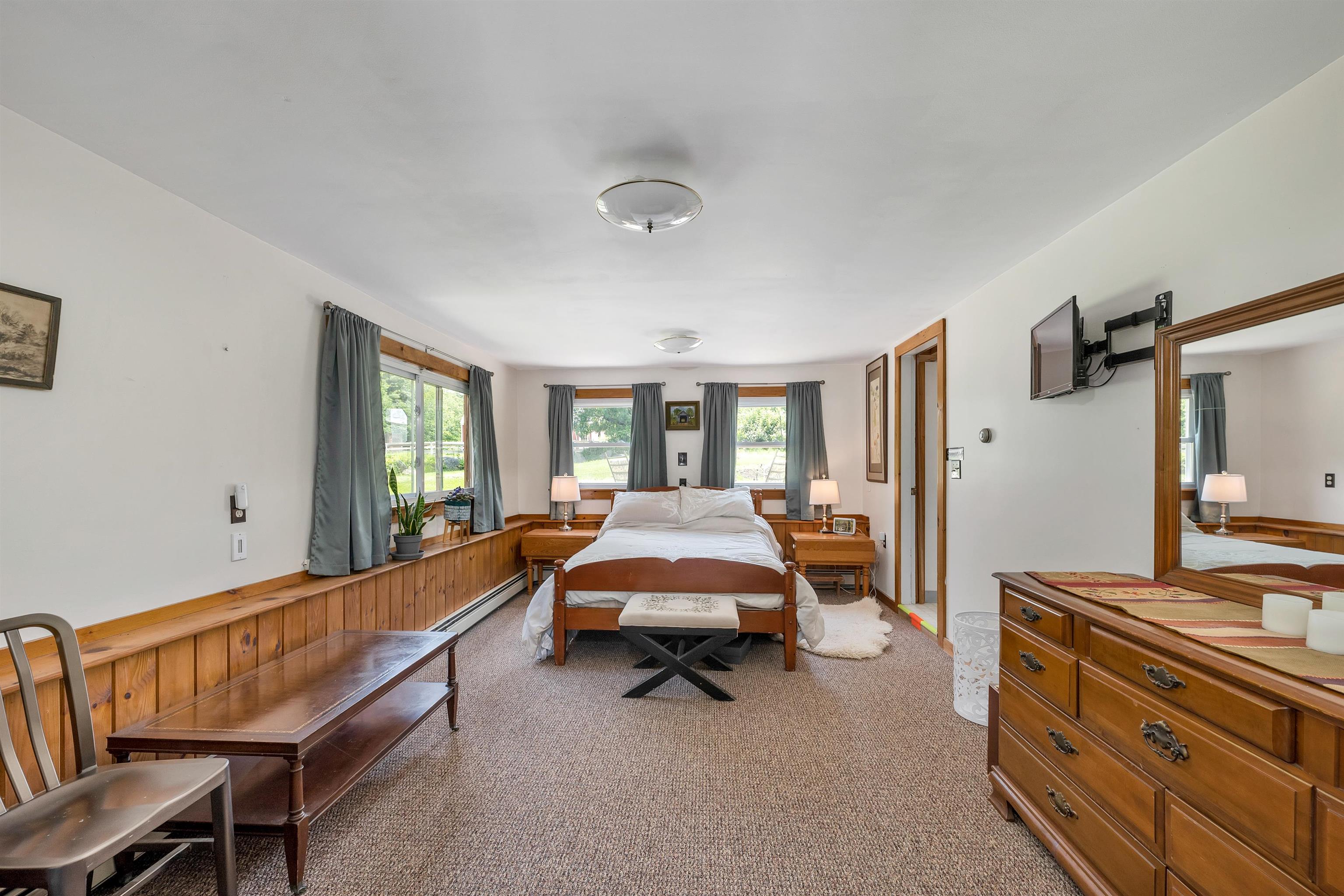 334 College Hill Road Hopkinton, NH 03229 - Photo 12 of 40