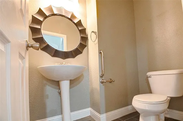 $599,900 | 6212 Meadowcrest Lane, Sachse, TX 75048