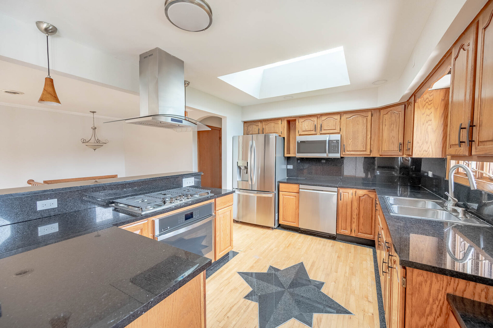 6524 Cedar Road Oak Forest, IL 60452 - Photo 4 of 13 Gallery Image 4