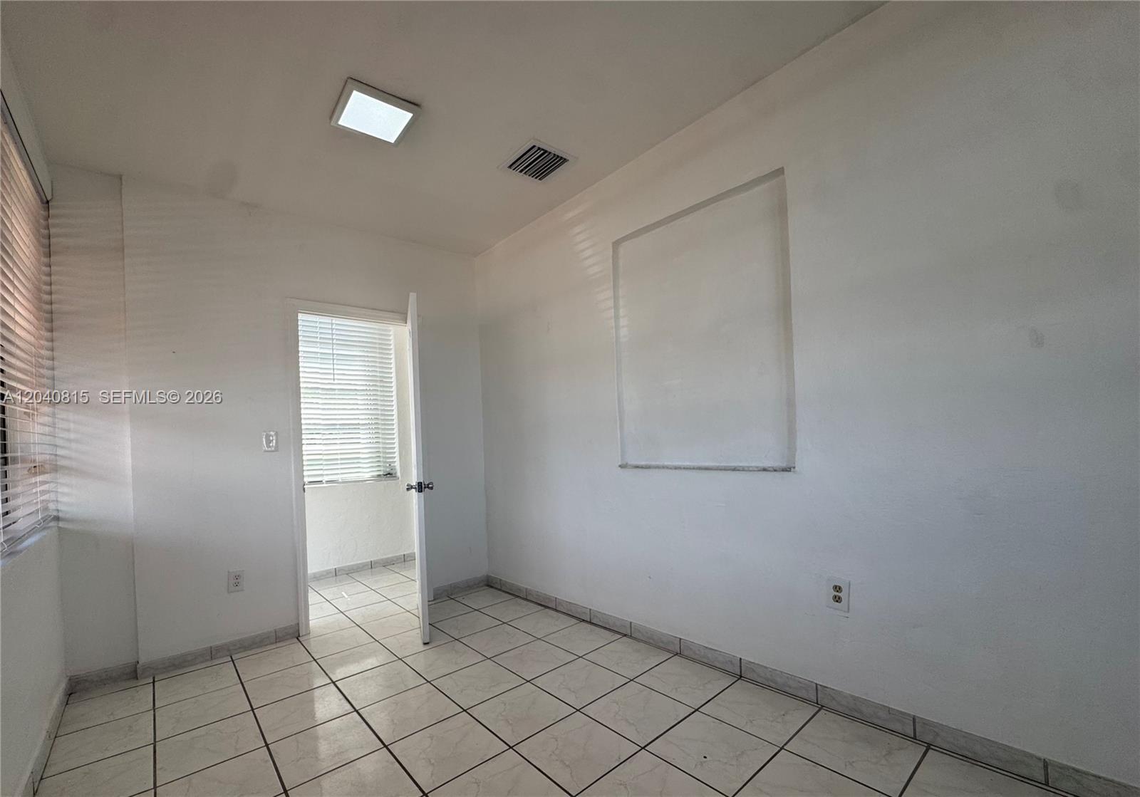 459 Southeast 3rd Street Hialeah, FL 33010 - Photo 6 of 19
