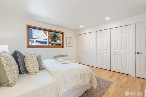 $1,900,000 | 3110 Portage Bay Place East, Unit C, Seattle, WA 98102