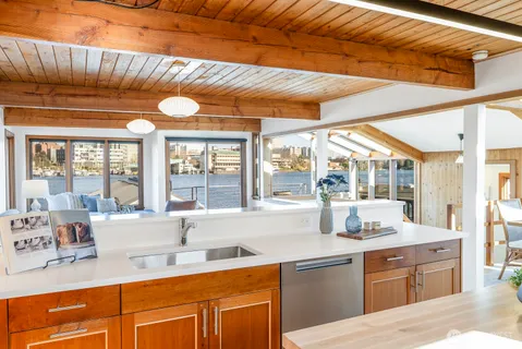 $1,900,000 | 3110 Portage Bay Place East, Unit C, Seattle, WA 98102