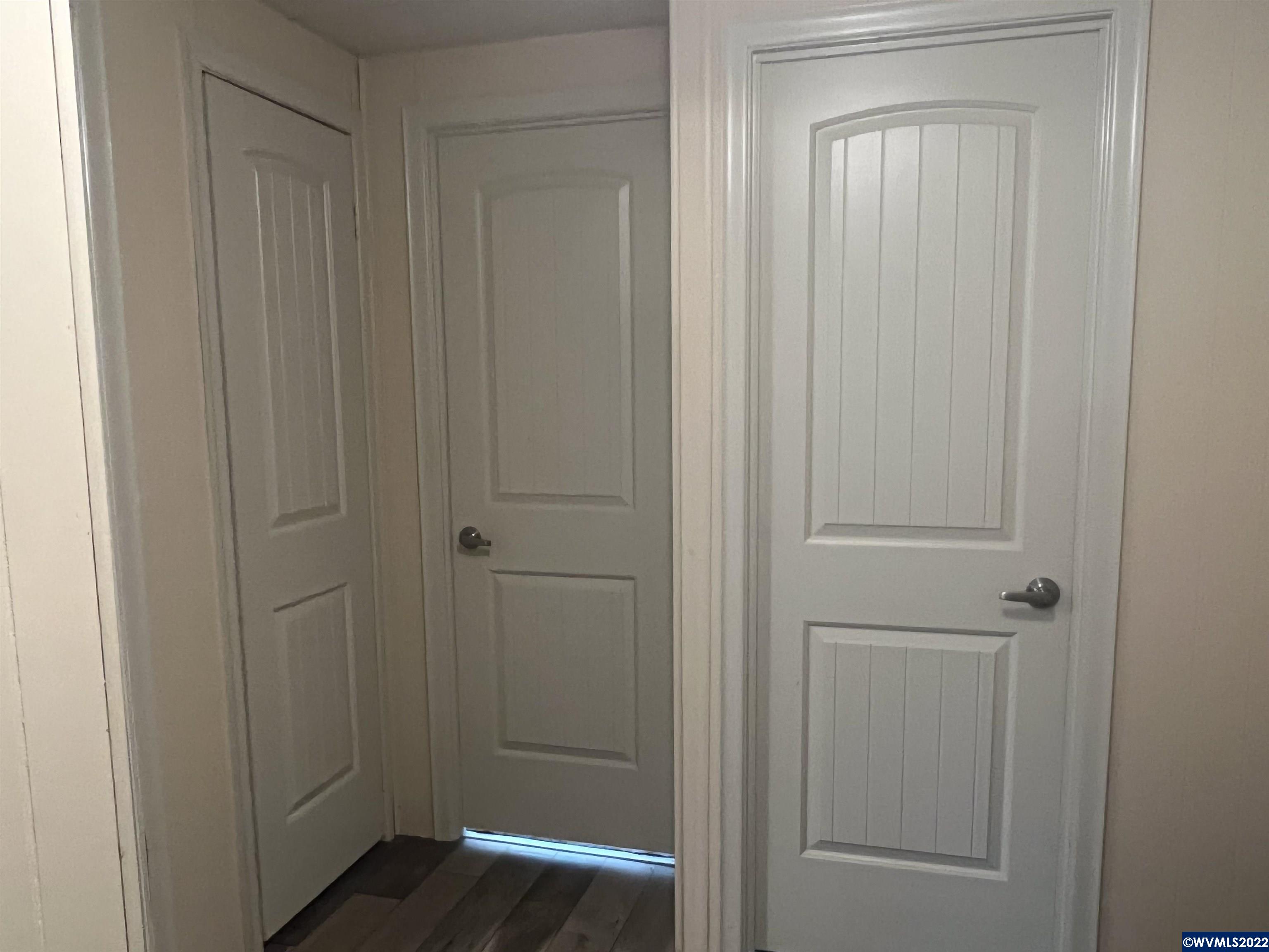 151 Edwards Road South, Unit 68 Monmouth, OR 97361 - Photo 9 of 36 a view of a bathroom