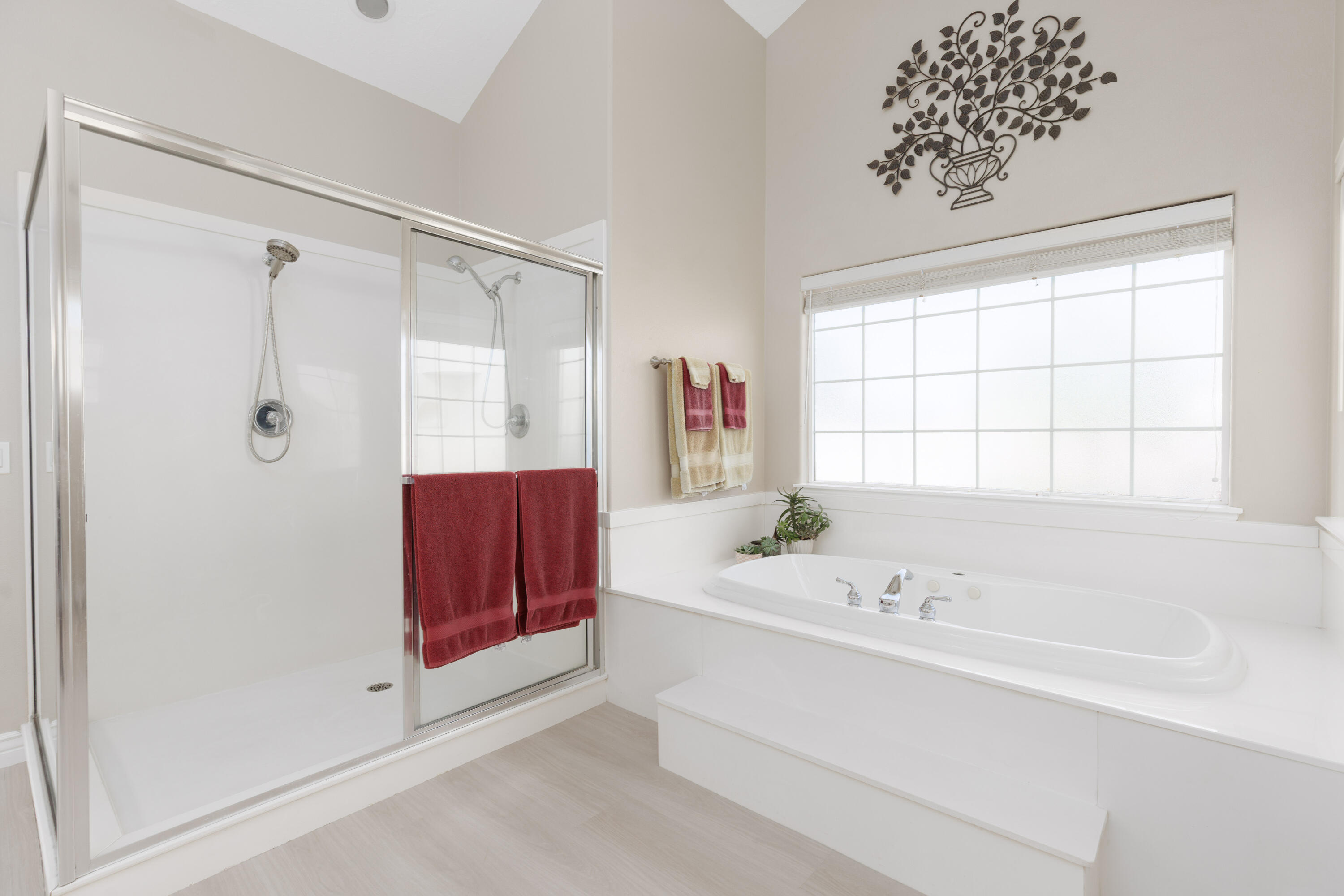 1690 South Pt Drive St. George, UT 84790 - Photo 32 of 77 Elegant Pimary Bathroomf 67)