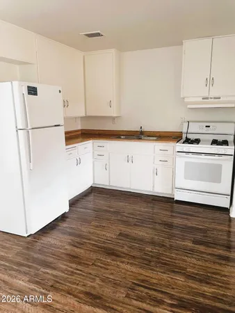 $1,695 | 219 West Kinderman Drive, Avondale, AZ 85323