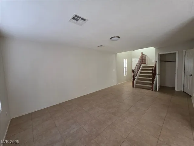 $1,900 | 8058 Torremolinos Avenue, Las Vegas, NV 89178