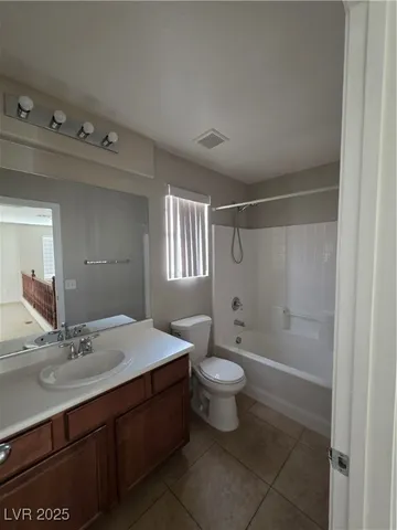 $1,900 | 8058 Torremolinos Avenue, Las Vegas, NV 89178