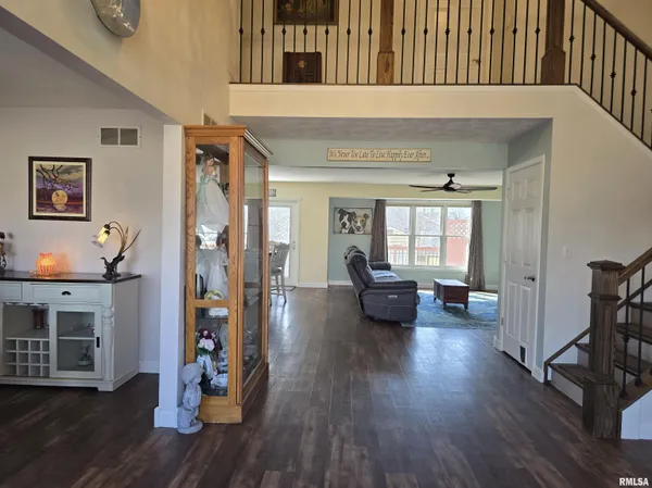 $389,900 | 1501 Gingoteague Way, Pekin, IL 61554