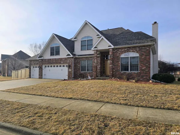 $389,900 | 1501 Gingoteague Way, Pekin, IL 61554