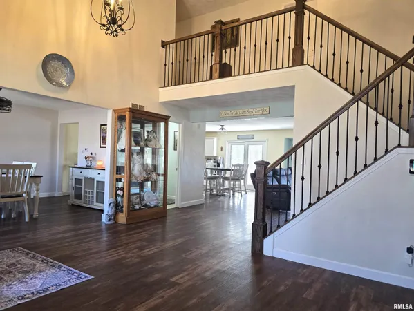 $389,900 | 1501 Gingoteague Way, Pekin, IL 61554