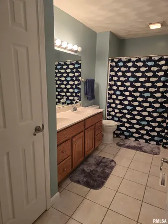 $389,900 | 1501 Gingoteague Way, Pekin, IL 61554