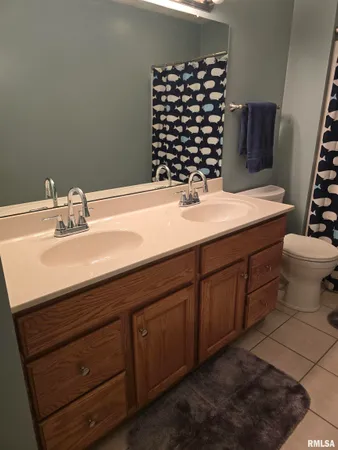 $389,900 | 1501 Gingoteague Way, Pekin, IL 61554