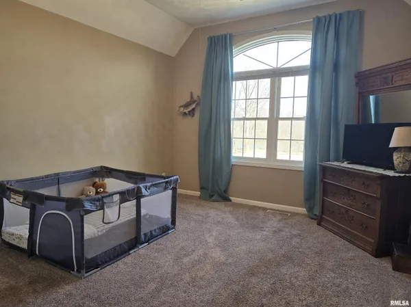 $389,900 | 1501 Gingoteague Way, Pekin, IL 61554