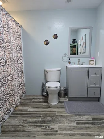 $389,900 | 1501 Gingoteague Way, Pekin, IL 61554