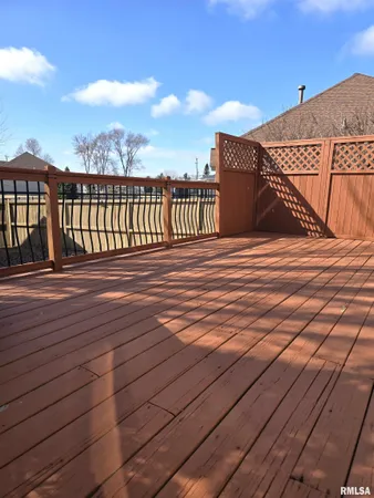 $389,900 | 1501 Gingoteague Way, Pekin, IL 61554