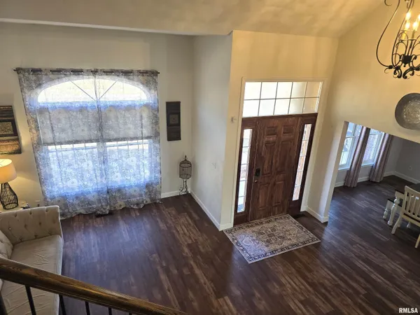 $389,900 | 1501 Gingoteague Way, Pekin, IL 61554