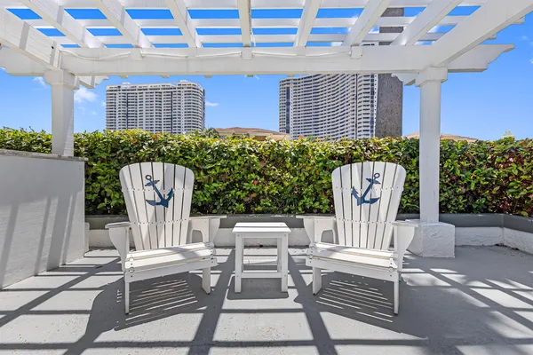 $2,221 | 17900 Northeast 31st Court, Unit 3334, Aventura, FL 33160