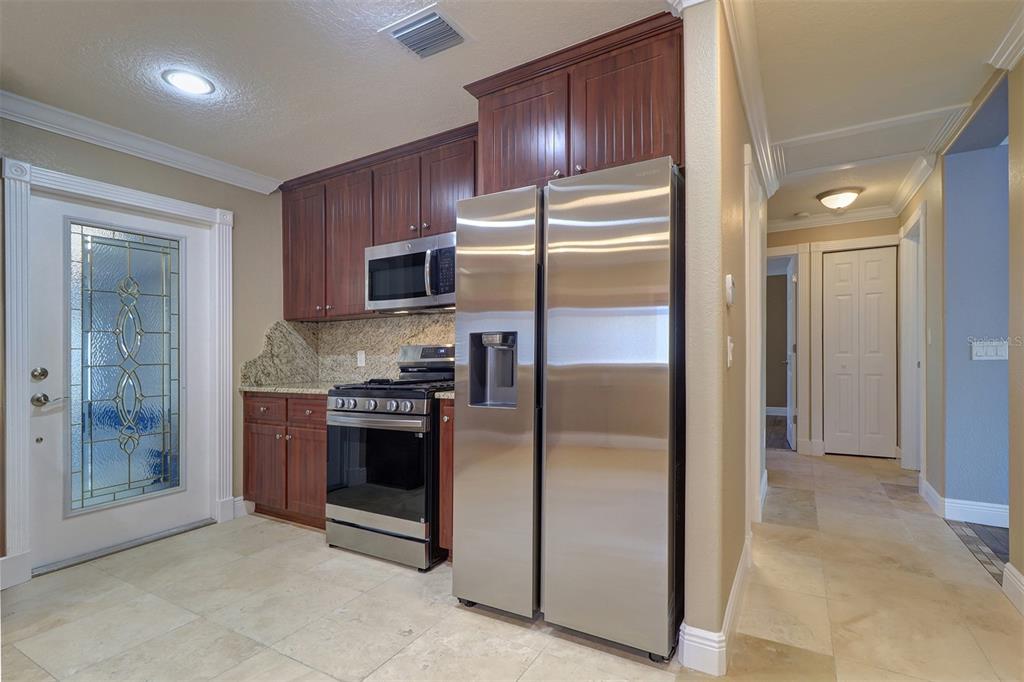 5449 Manatee Point Drive Port Richey, FL 34668 - Photo 4 of 40 Gallery Image 4