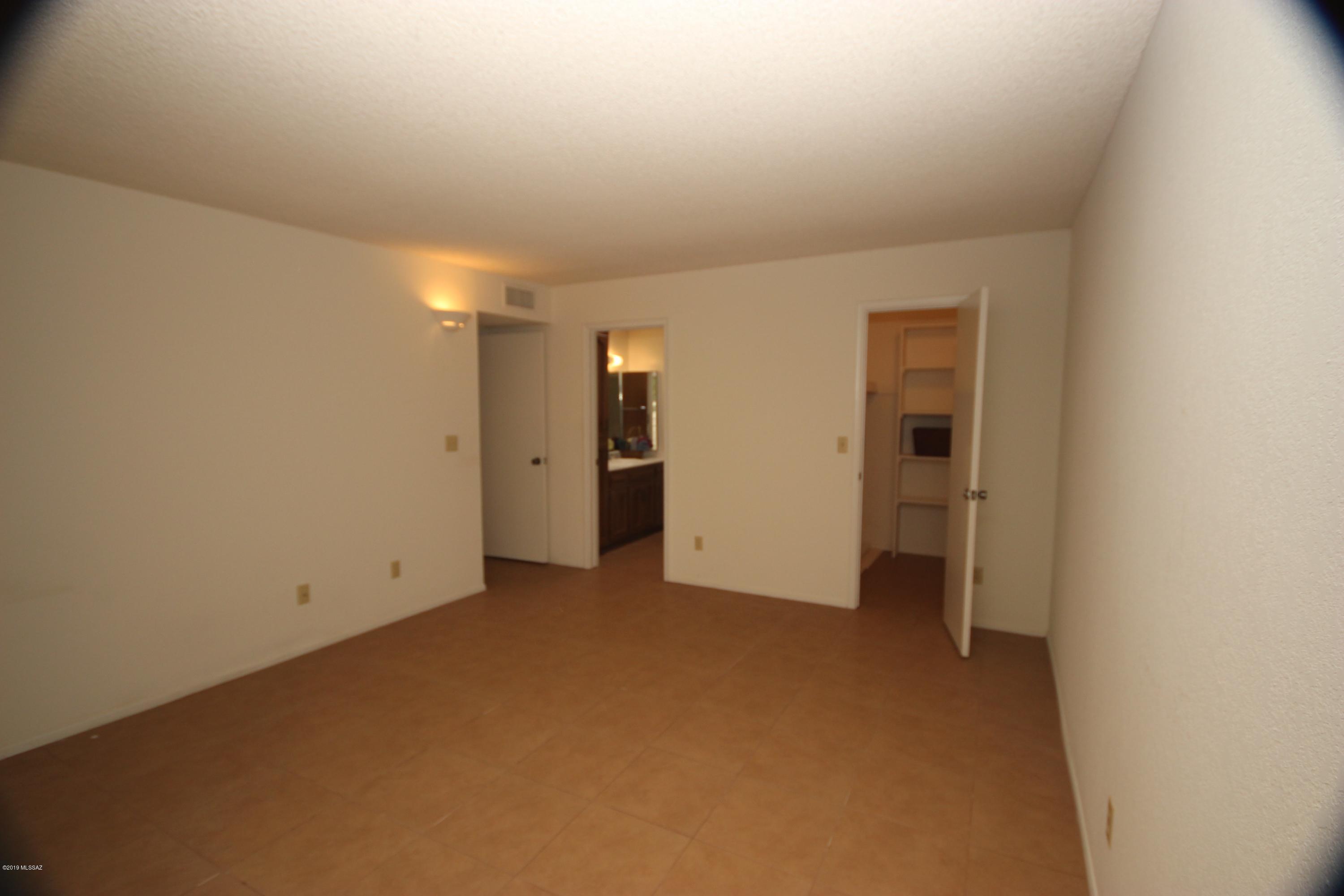 285 South Kolb Road, Unit 17 Tucson, AZ 85710 - Photo 7 of 22