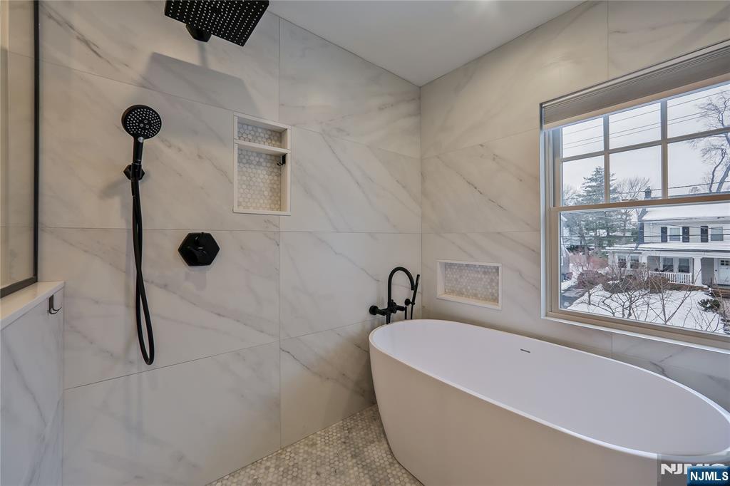 17 Collinwood Road Maplewood, NJ 07040 - Photo 21 of 37