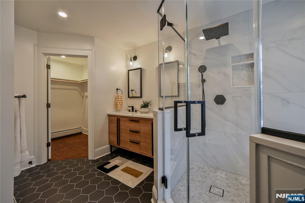 17 Collinwood Road Maplewood, NJ 07040 - Photo 23 of 37