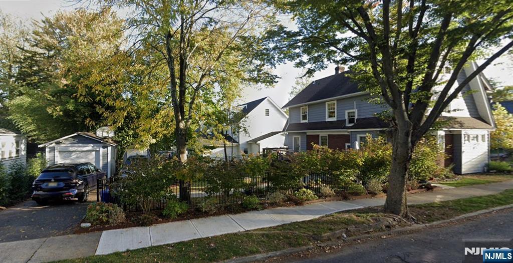 17 Collinwood Road Maplewood, NJ 07040 - Photo 4 of 37