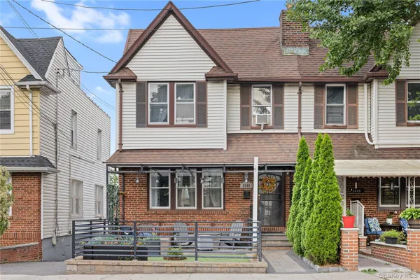 $779,000 | 2548 Woodhull Avenue | Pelham Gardens