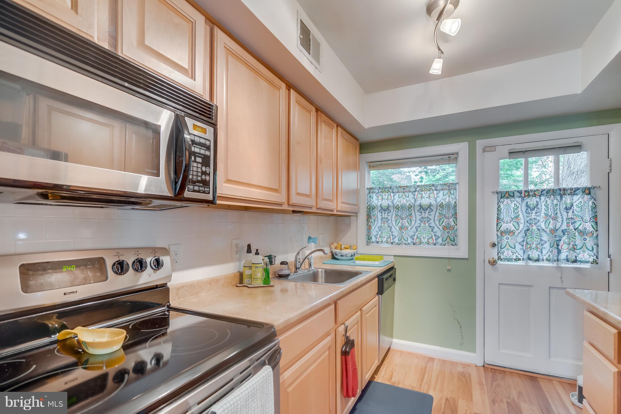 8626 Geren Road, Unit 155 Silver Spring, MD 20901 - Photo 12 of 25 Kitchen