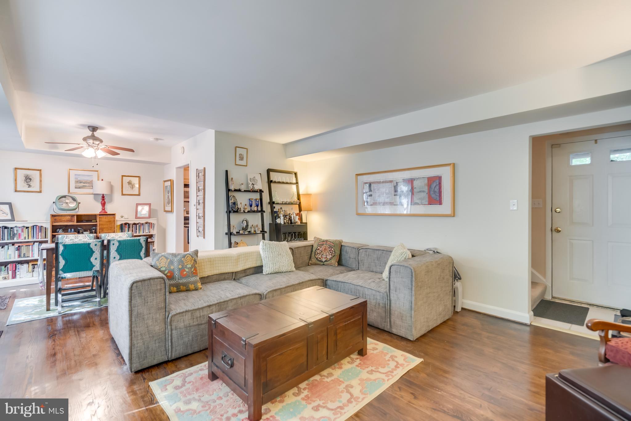 8626 Geren Road, Unit 155 Silver Spring, MD 20901 - Photo 3 of 25 Living Room