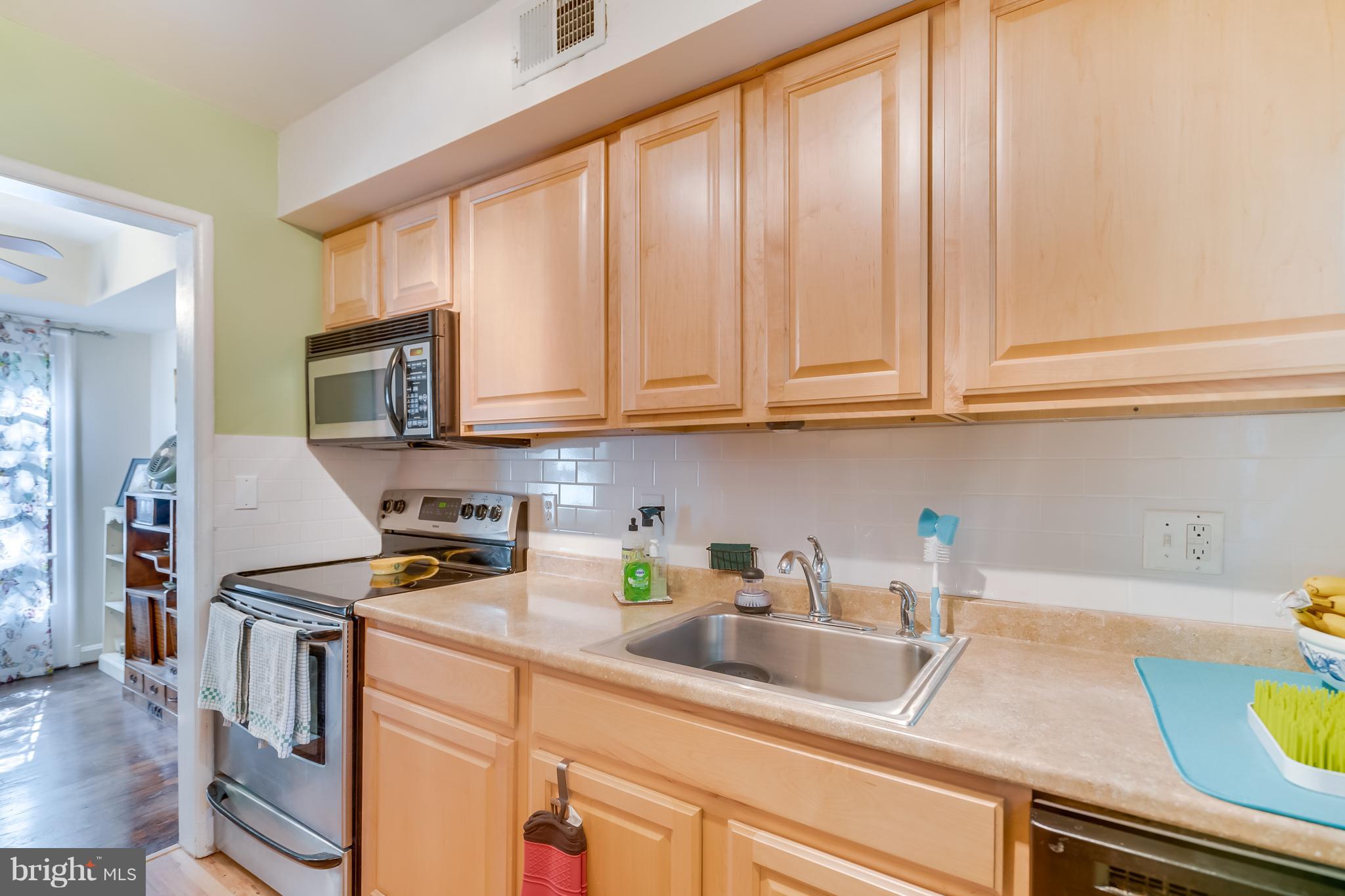 8626 Geren Road, Unit 155 Silver Spring, MD 20901 - Photo 10 of 25 Kitchen