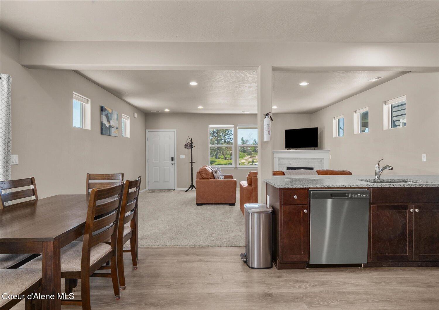 116 Dustarr Lane Ponderay, ID 83852 - Photo 19 of 64 Dining