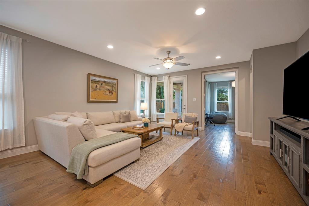 608 Bridgewater Road Fort Worth, TX 76131 - Photo 4 of 28 Gallery Image 4
