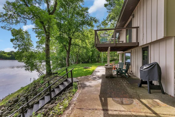 $469,000 | 21014 Elmway Road, Richmond, MN 56368
