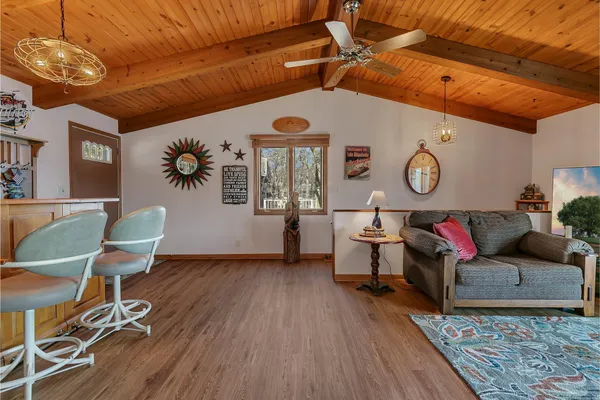 $469,000 | 21014 Elmway Road, Richmond, MN 56368