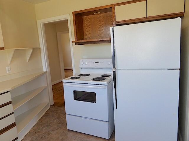 429 Fieldale Road Northeast Roanoke, VA 24012 - Photo 9 of 23 a view of washer and dryer