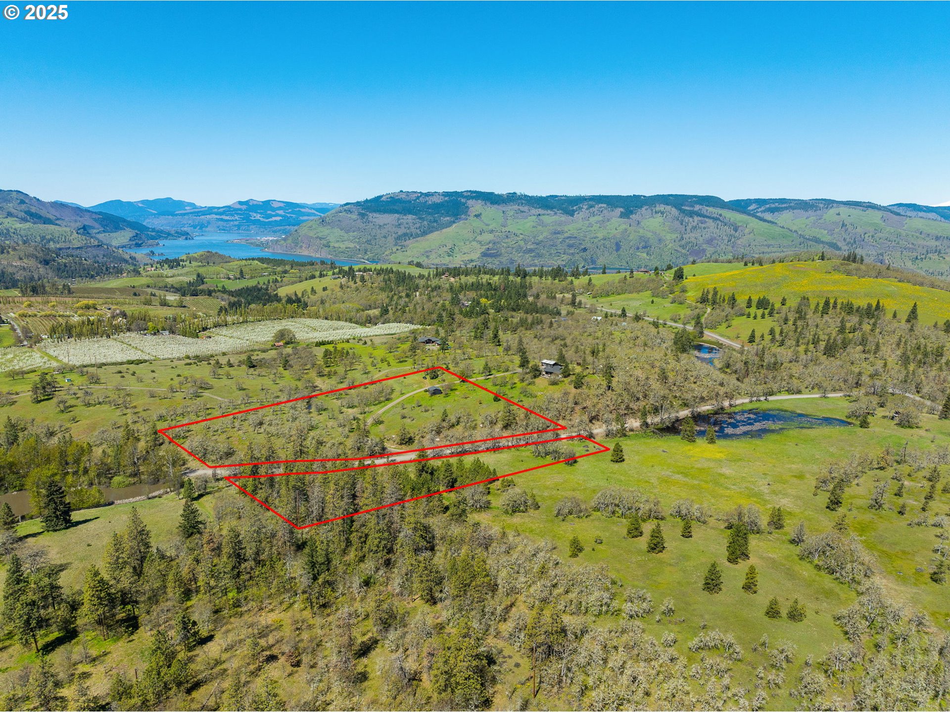 1075 Morgensen Road Mosier, OR 97040 - Photo 3 of 25 Gallery Image 3