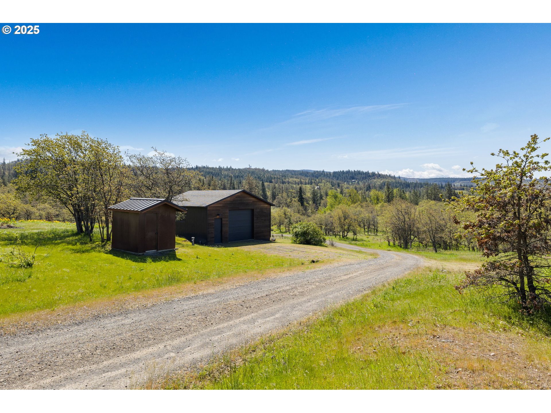 1075 Morgensen Road Mosier, OR 97040 - Photo 7 of 25 Gallery Image 7