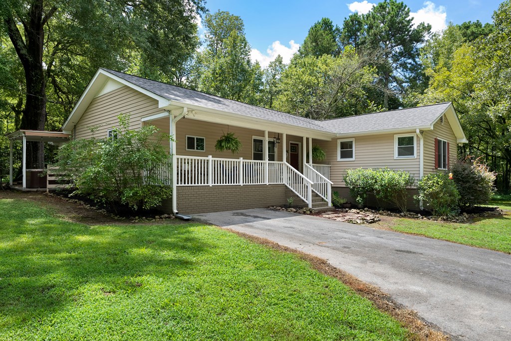 1246 Roland Hayes Parkway Southwest Calhoun, GA 30701 - Photo 8 of 44 Gallery Image 8
