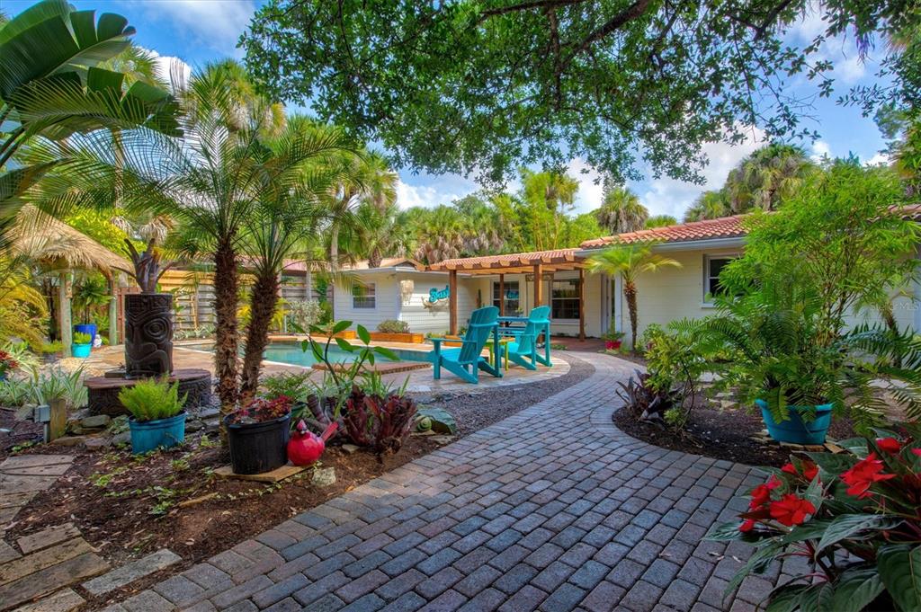 5233 Winding Way Sarasota, FL 34242 - Photo 1 of 1