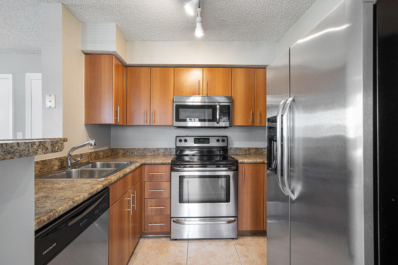 1335 Crystal Way, Unit G Delray Beach, FL 33444 - Photo 12 of 35 016-1335CrystalWay-DelrayBeach-FL-small